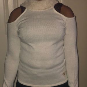 Mecca cold shoulder sweater